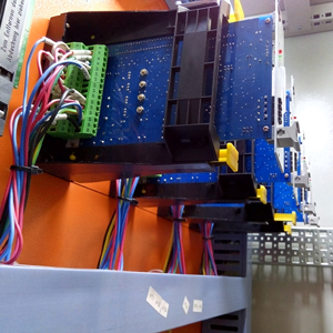 沖壓機(jī)電柜HS伺服控制安裝后